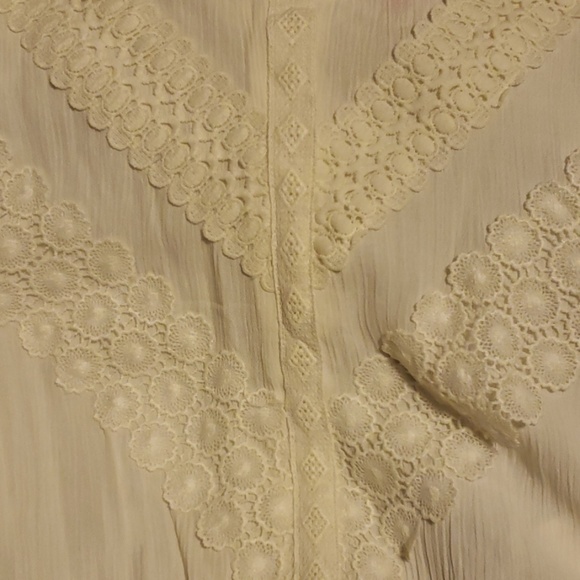 Ivory shirt - Picture 2 of 4